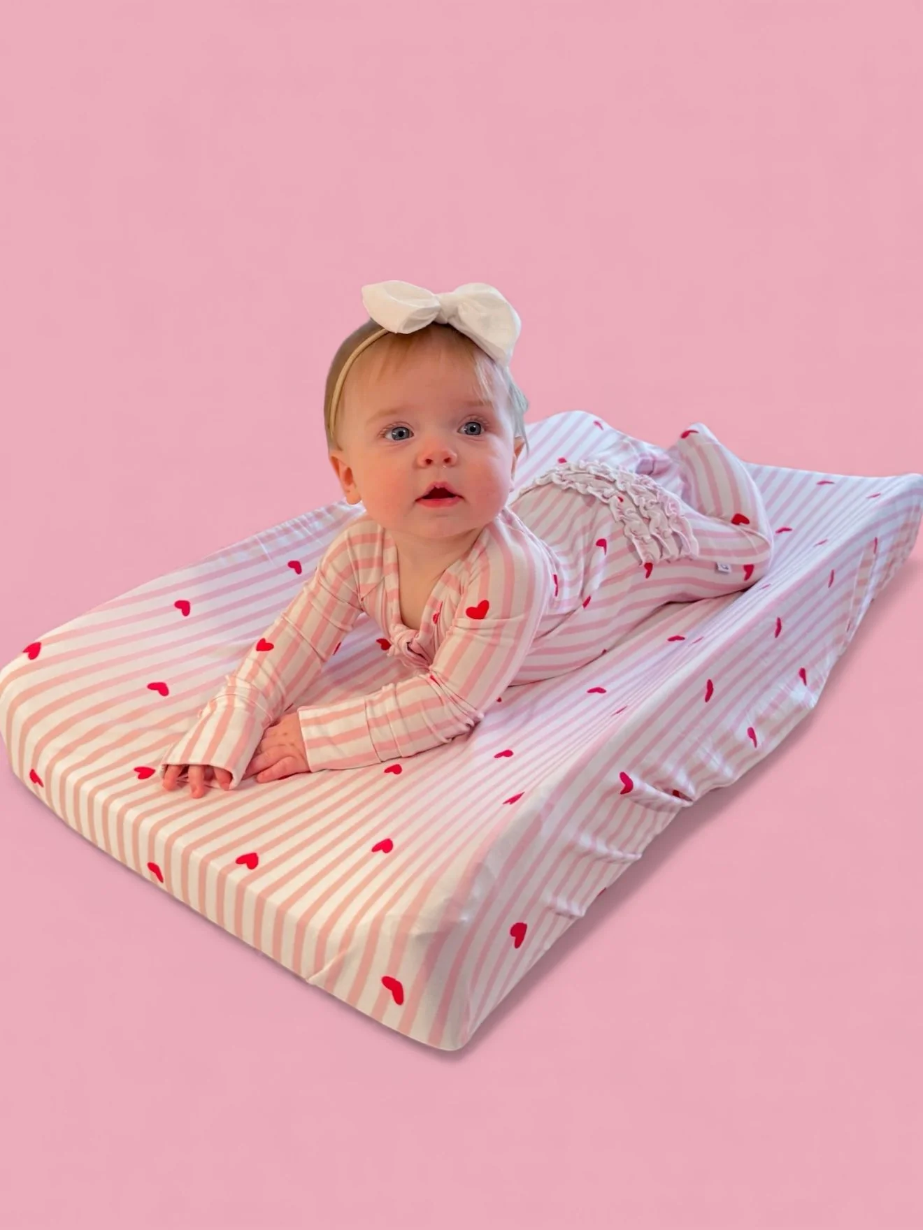 SWEETHEART STRIPES DREAM CHANGING PAD - Image 8