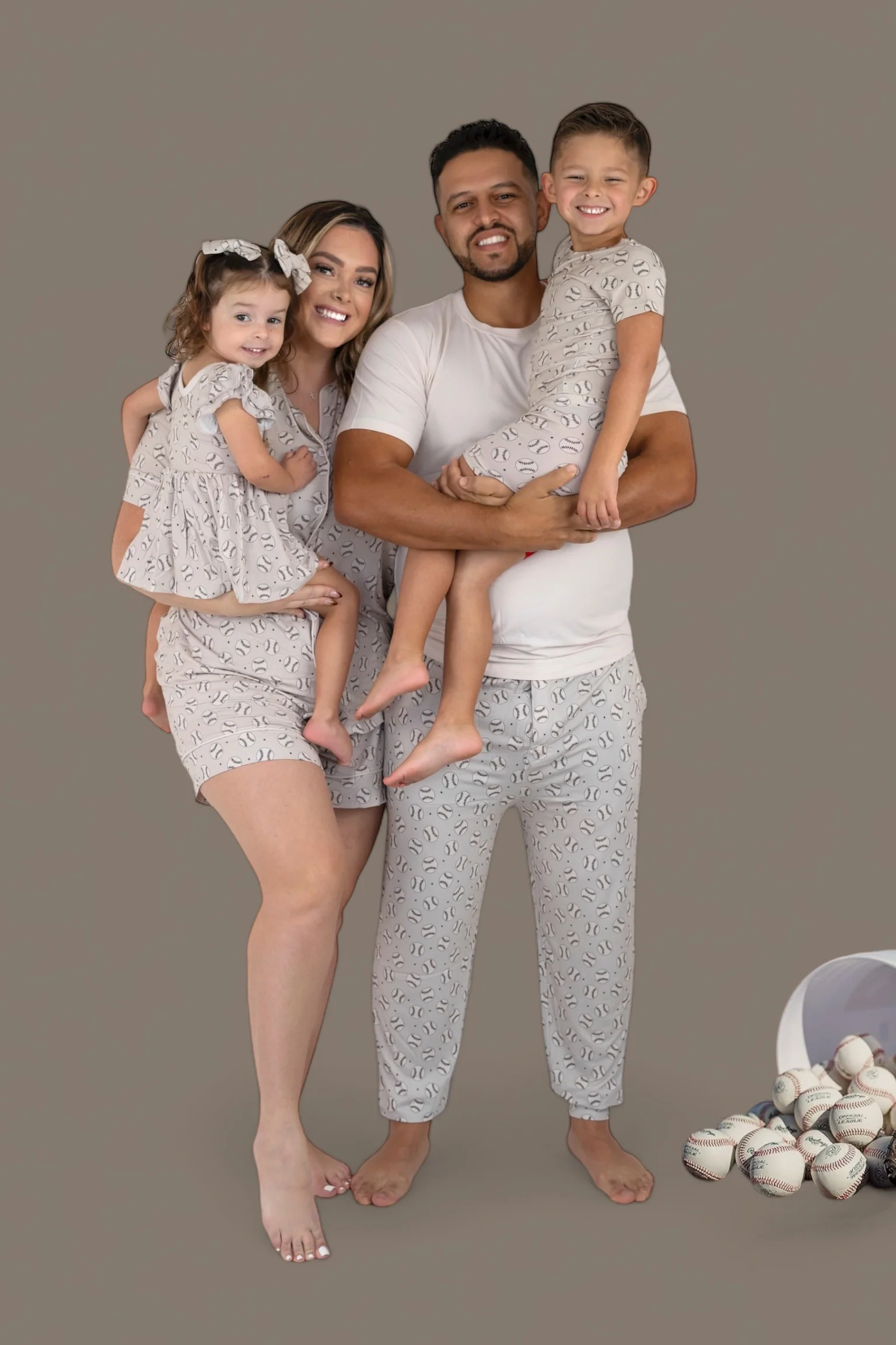 SWING FOR THE STARS SHORT SLEEVE MEN'S DREAM JOGGER SET - Image 3