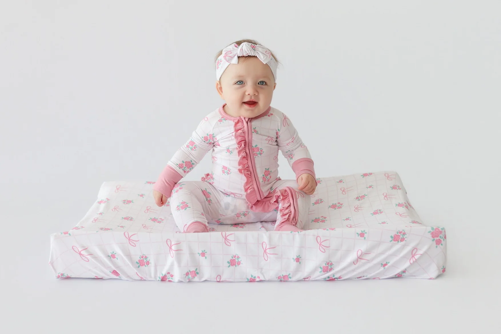 TIED WITH ROSES DREAM CHANGING PAD - Image 3